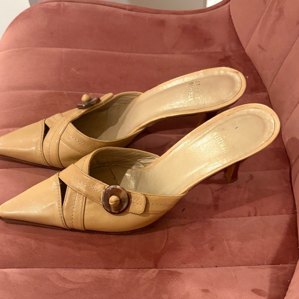 Stuart Weitzman Tan Mules with Tortoise Shell Detail - Picture 2 of 8